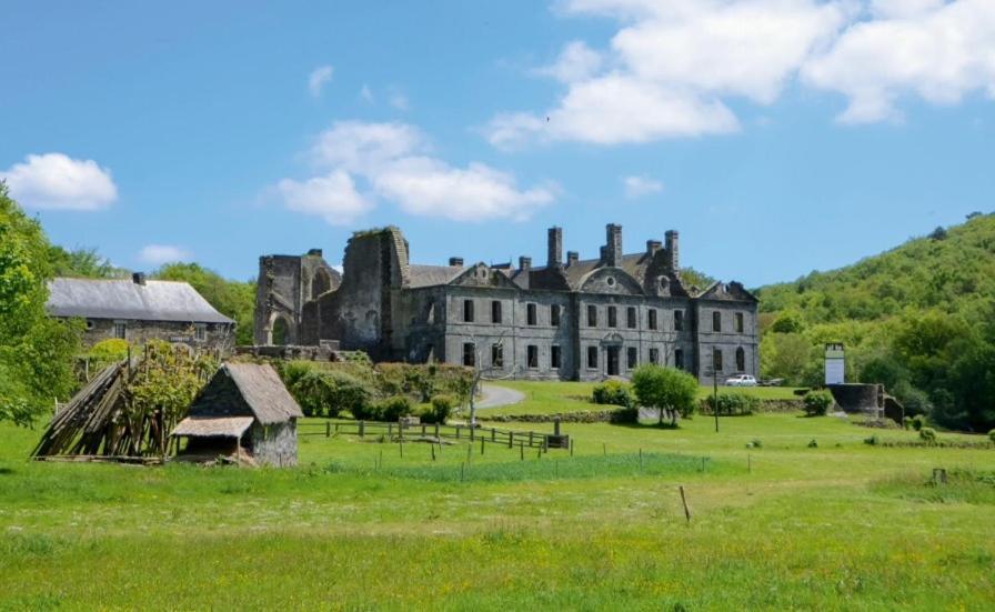 La Forge B&B Perret  ภายนอก รูปภาพ